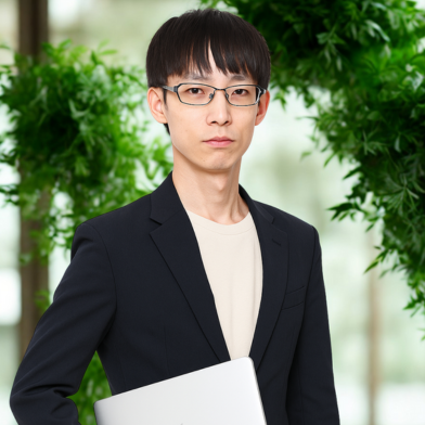 BloomCode Studio代表 鈴木雄大ポートレート写真